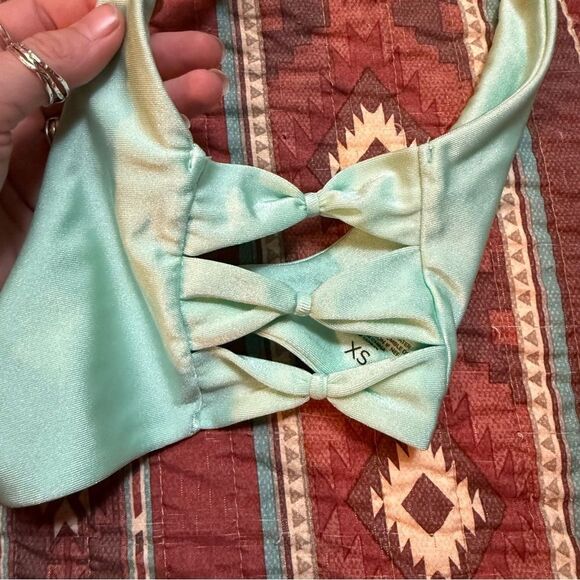 Lovers + friends bikini top size XS - Picture 3 of 5